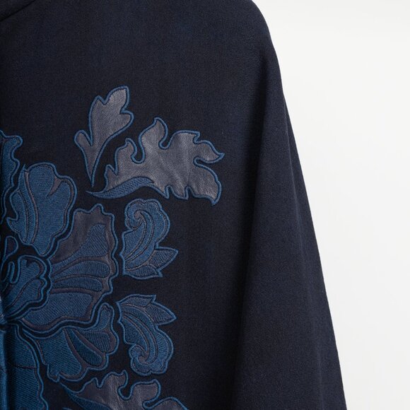 Shanghai Tang Mandarin Collar Embossed Navy Blue Coat - Picture 4 of 10